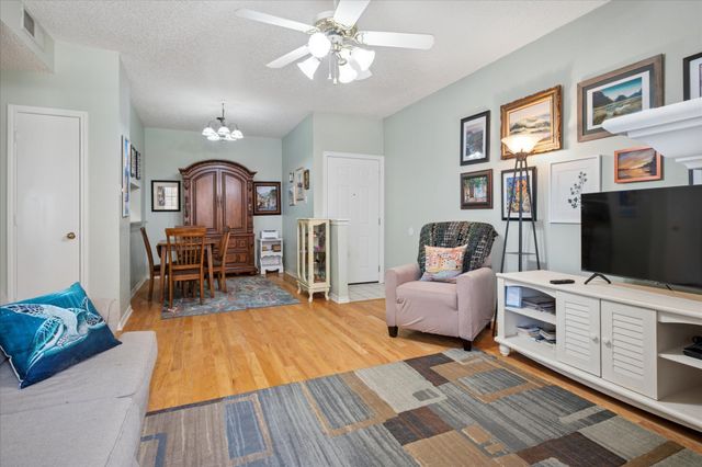 1601 Marsh Lane 208, Carrollton, TX 75006