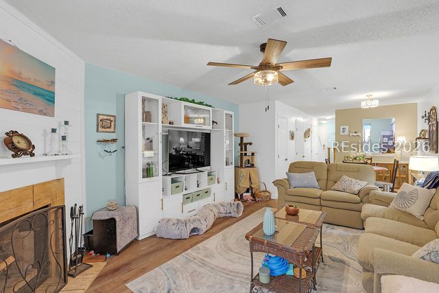 155 Dillon Rd Apt 2020, Hilton Head Island, SC 29926