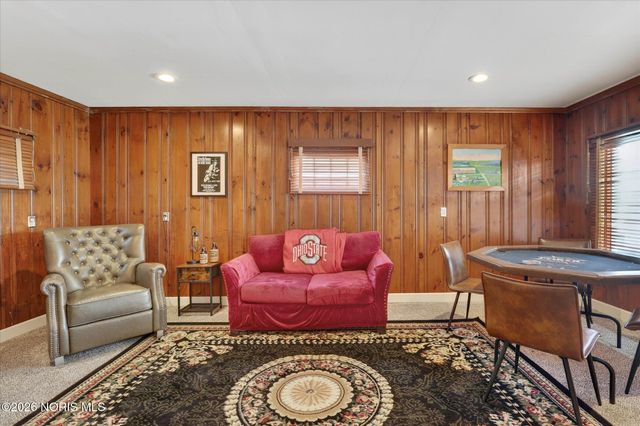 415 Fort Findlay Road, Woodville, OH 43469