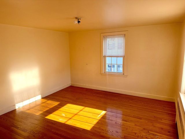 25-27 Bromfield St, Watertown, MA 02472