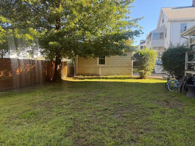 25-27 Bromfield St, Watertown, MA 02472