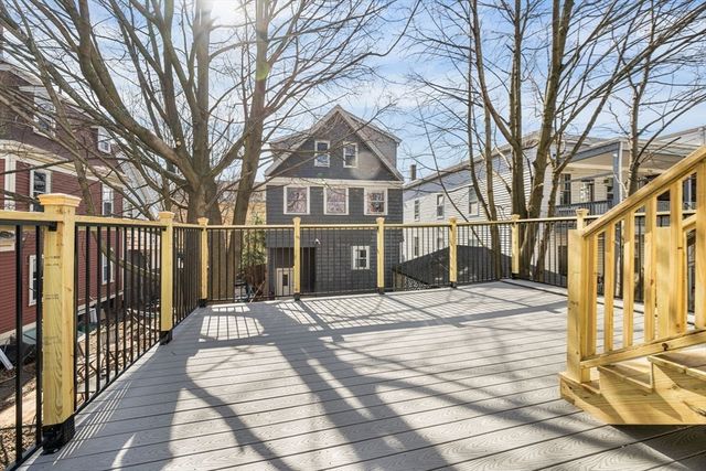 10 Beech St 2, Cambridge, MA 02140