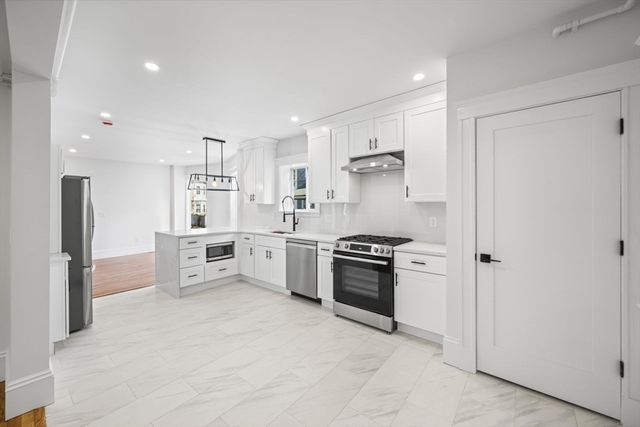 10 Beech St 2, Cambridge, MA 02140