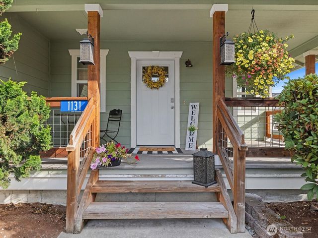 1131 Homestead Drive, Burlington, WA 98233