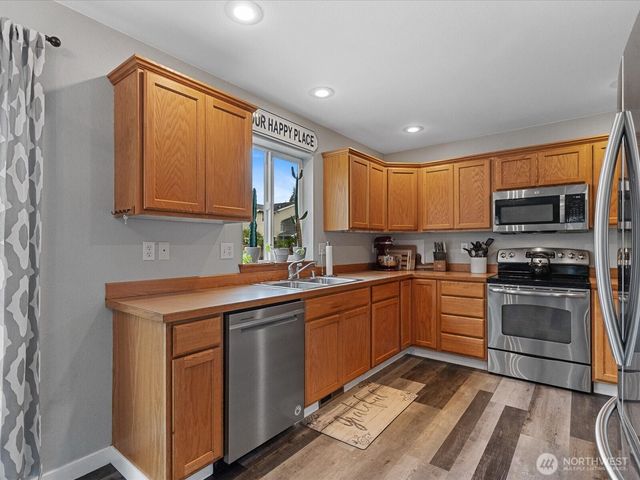1131 Homestead Drive, Burlington, WA 98233