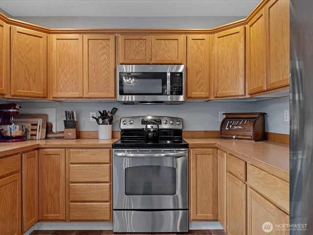 1131 Homestead Drive, Burlington, WA 98233