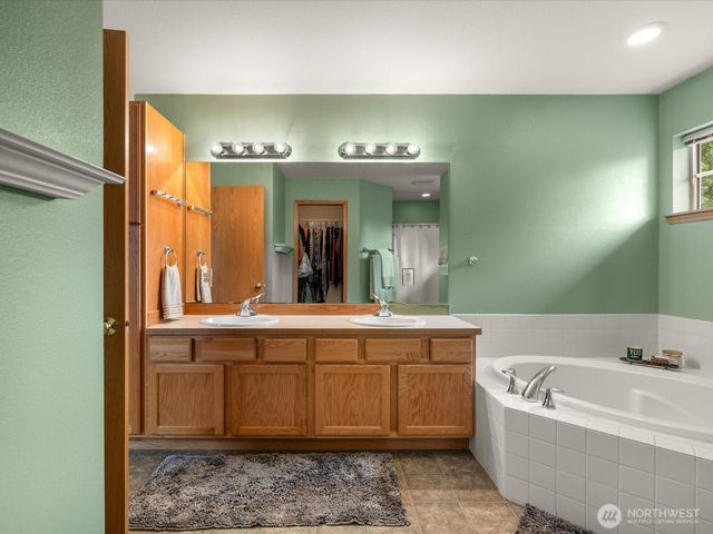 1131 Homestead Drive, Burlington, WA 98233