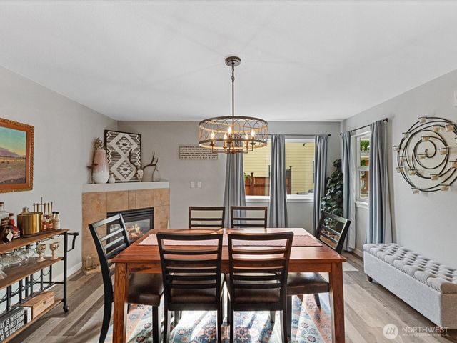 1131 Homestead Drive, Burlington, WA 98233