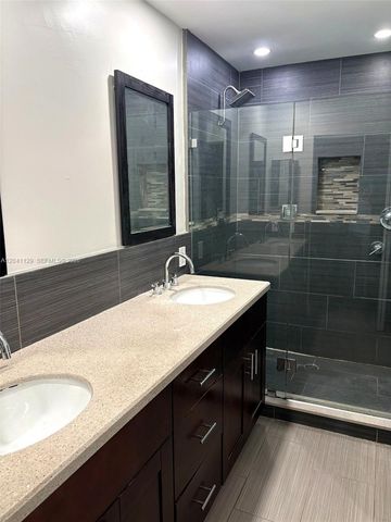 1528 Salerno Circle 1528, Weston, FL 33327