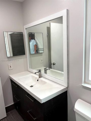 1528 Salerno Circle 1528, Weston, FL 33327