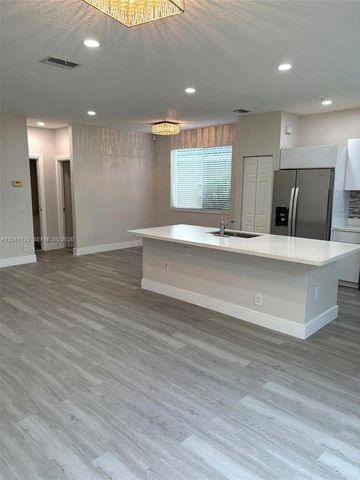 1528 Salerno Circle 1528, Weston, FL 33327