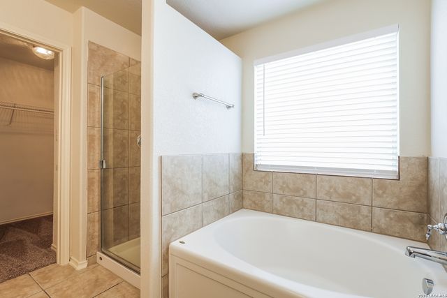 6802 Foster Fields, Converse, TX 78109