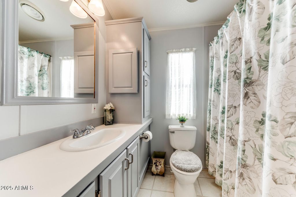 Image 18 of property listing at 17200 W BELL Road 866, Surprise, AZ 85374