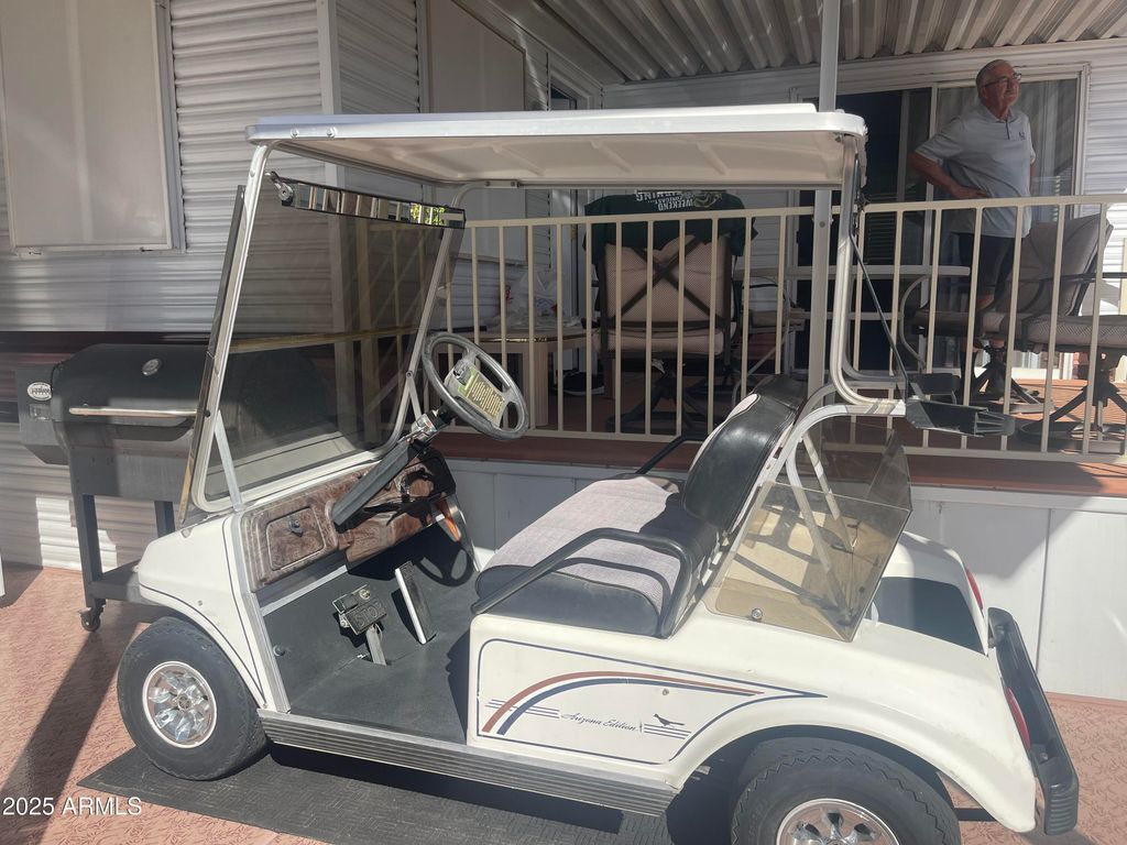 Image 23 of property listing at 17200 W BELL Road 866, Surprise, AZ 85374