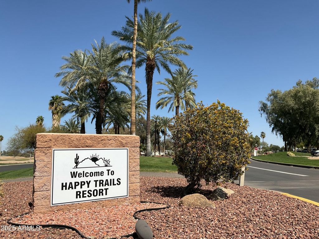 Image 25 of property listing at 17200 W BELL Road 866, Surprise, AZ 85374