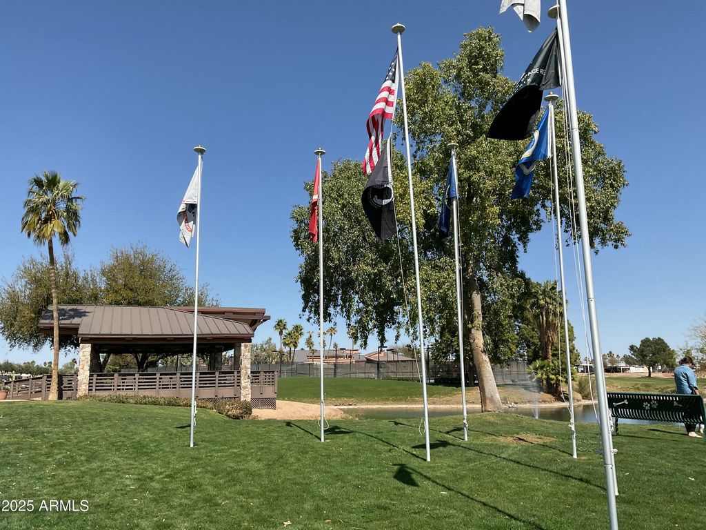 Image 32 of property listing at 17200 W BELL Road 866, Surprise, AZ 85374