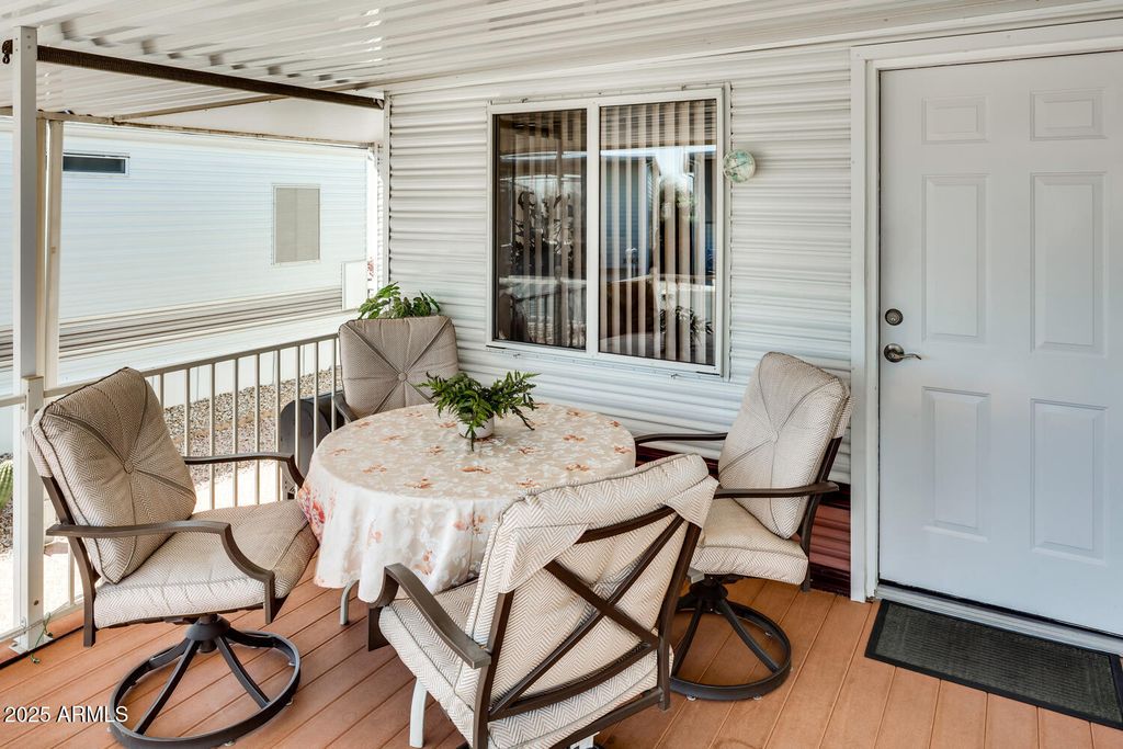 Image 4 of property listing at 17200 W BELL Road 866, Surprise, AZ 85374