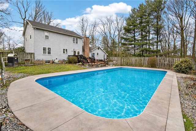 840 Carriage Hill Drive, Salem, OH 44460