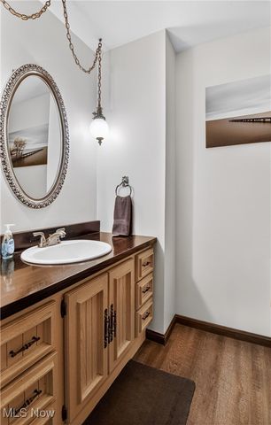 840 Carriage Hill Drive, Salem, OH 44460