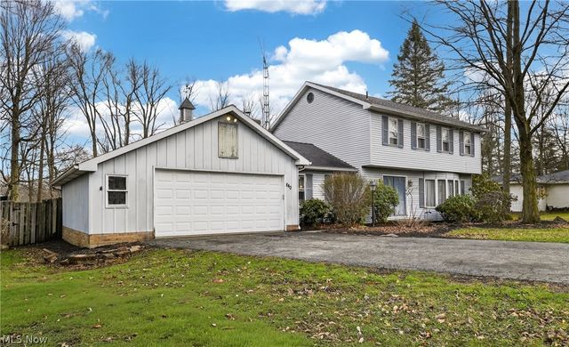 840 Carriage Hill Drive, Salem, OH 44460