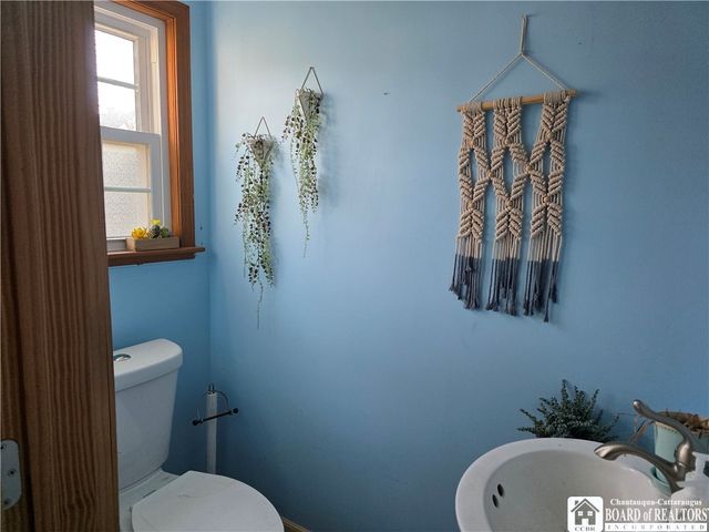 44 Meadow Lane, Jamestown, NY 14701