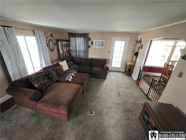 44 Meadow Lane, Jamestown, NY 14701