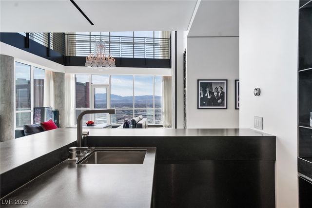 2700 Las Vegas Boulevard 4306, Las Vegas, NV 89109