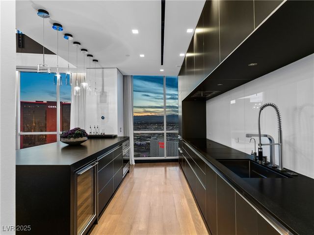 2700 Las Vegas Boulevard 4306, Las Vegas, NV 89109