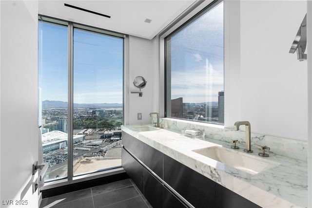 2700 Las Vegas Boulevard 4306, Las Vegas, NV 89109