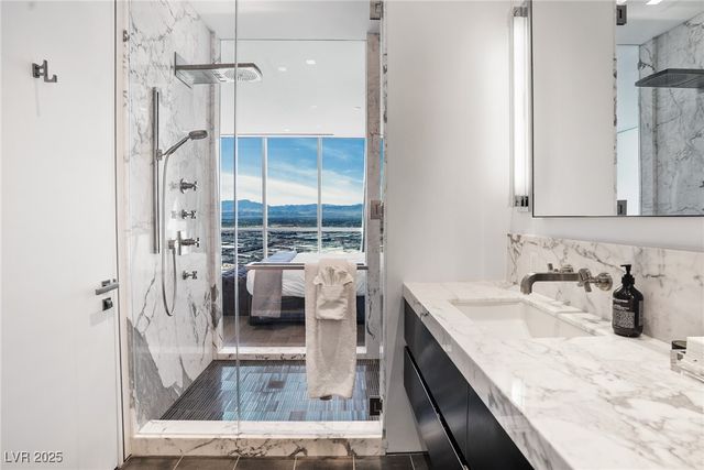 2700 Las Vegas Boulevard 4306, Las Vegas, NV 89109