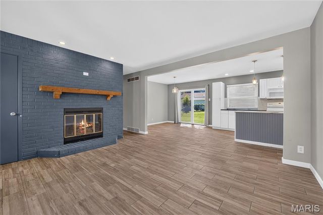 3518 Glen Arbor Drive, St Louis, MO 63125