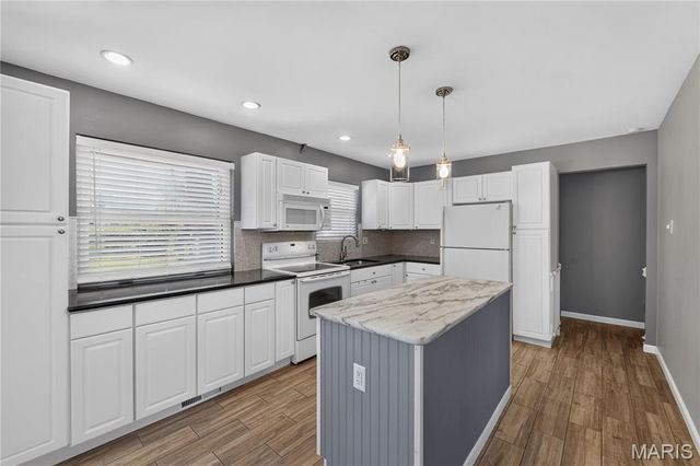 3518 Glen Arbor Drive, St Louis, MO 63125