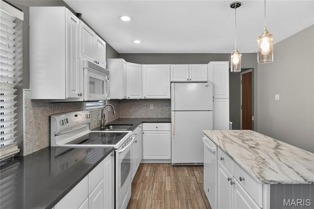 3518 Glen Arbor Drive, St Louis, MO 63125