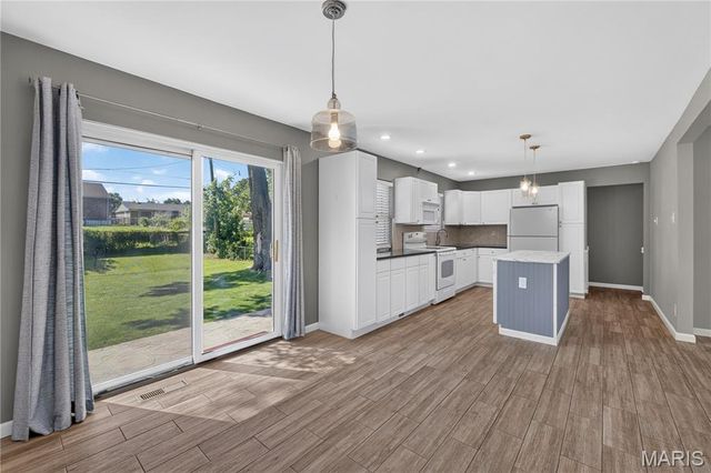 3518 Glen Arbor Drive, St Louis, MO 63125