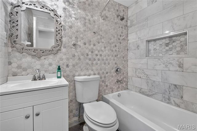 3518 Glen Arbor Drive, St Louis, MO 63125