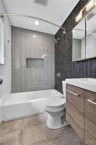 3518 Glen Arbor Drive, St Louis, MO 63125