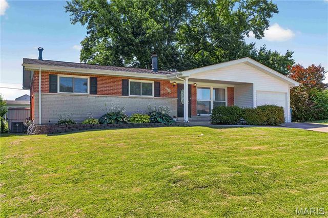 3518 Glen Arbor Drive, St Louis, MO 63125