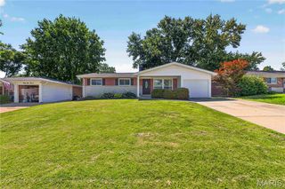 3518 Glen Arbor Drive, St Louis, MO 63125