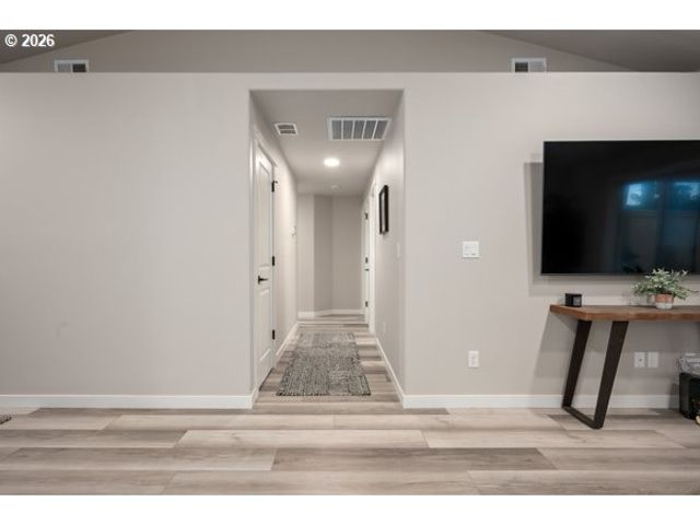 5024 CEDAR VIEW Dr, Springfield, OR 97478