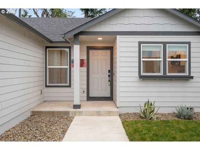 5024 CEDAR VIEW Dr, Springfield, OR 97478