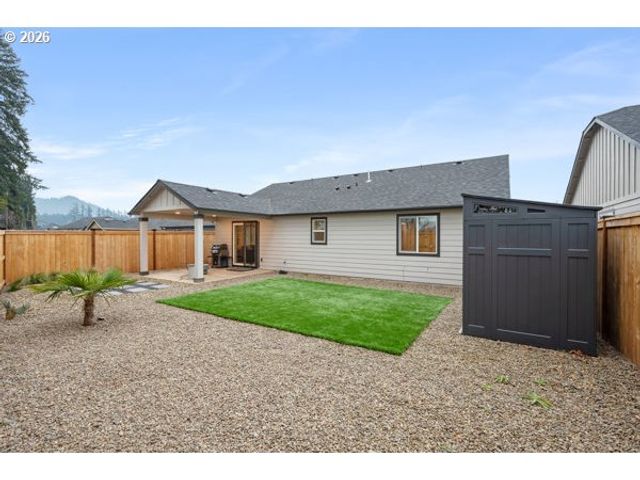 5024 CEDAR VIEW Dr, Springfield, OR 97478