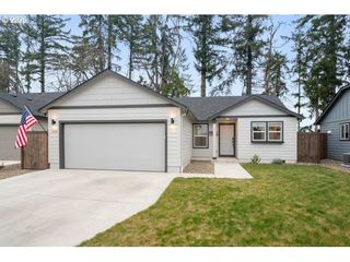 5024 CEDAR VIEW Dr, Springfield, OR 97478