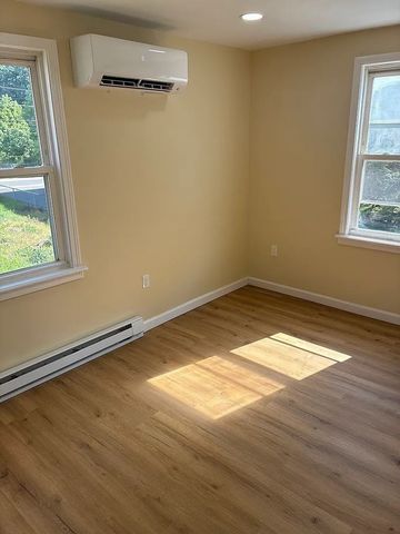 1 Pond Place 1, Franklin, MA 02038