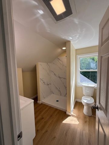 1 Pond Place 1, Franklin, MA 02038