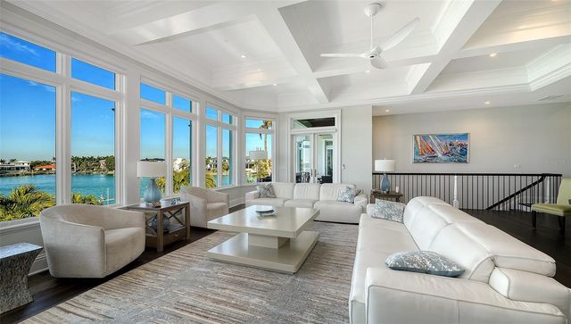 119 N WARBLER LANE, Sarasota, FL 34236