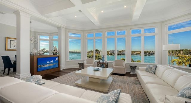 119 N WARBLER LANE, Sarasota, FL 34236