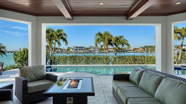 119 N WARBLER LANE, Sarasota, FL 34236