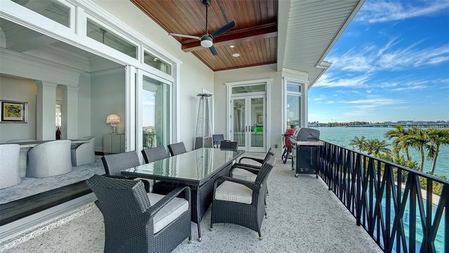 119 N WARBLER LANE, Sarasota, FL 34236