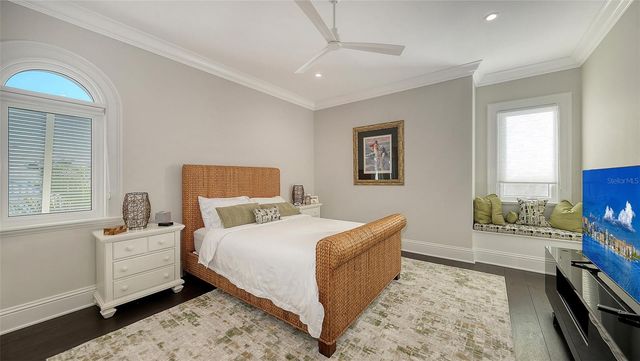 119 N WARBLER LANE, Sarasota, FL 34236