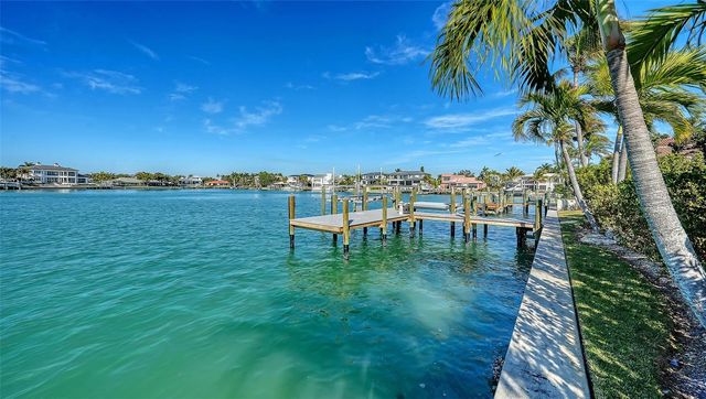 119 N WARBLER LANE, Sarasota, FL 34236